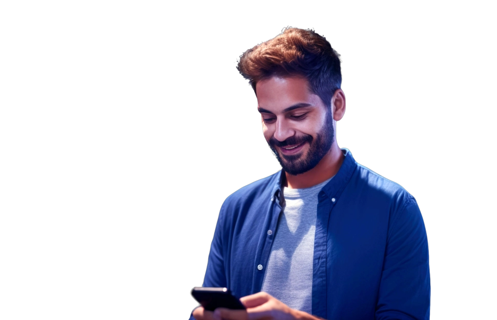 pessoa olhando o celular 1 chave mestra agencia de comunicacao